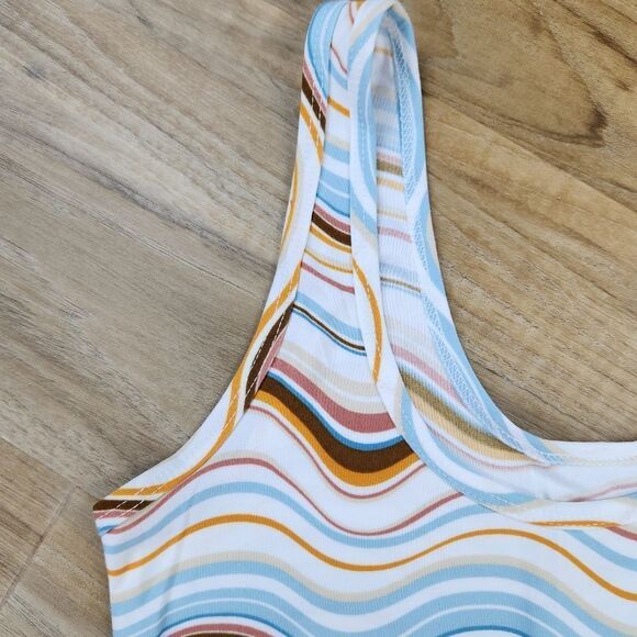 🩵NWT Swirl Scoop Neck Stretchy Sleeveless Top XSmall - Picture 7 of 11